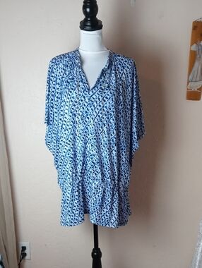 Michael Michael Kors Blue and White Print Top